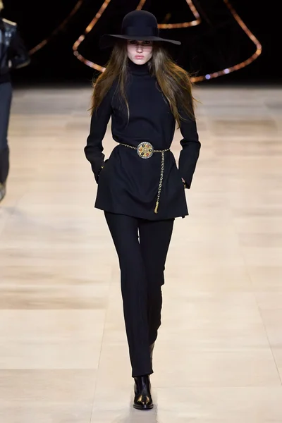 Look 61